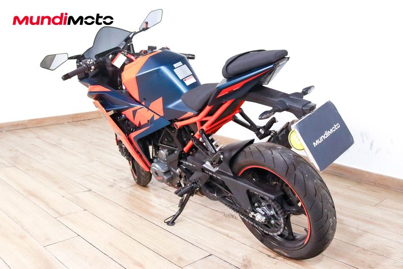 Motorbike image 6