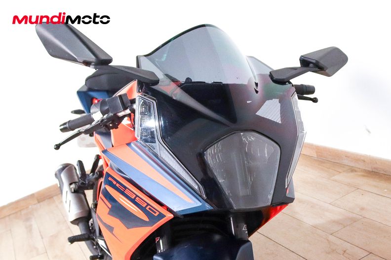 Motorbike image 4