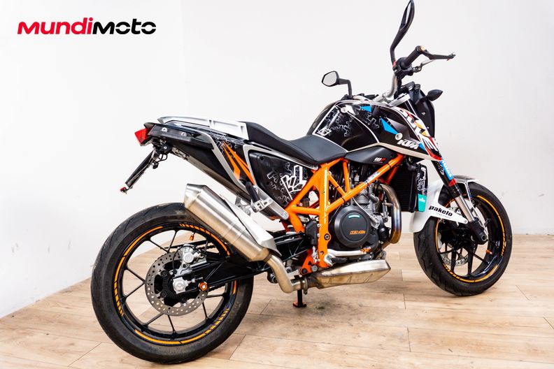 Motorbike image 2
