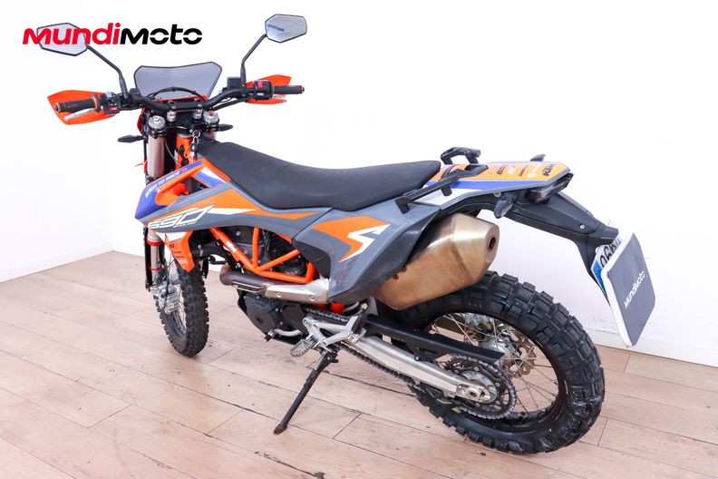 Motorbike image 6