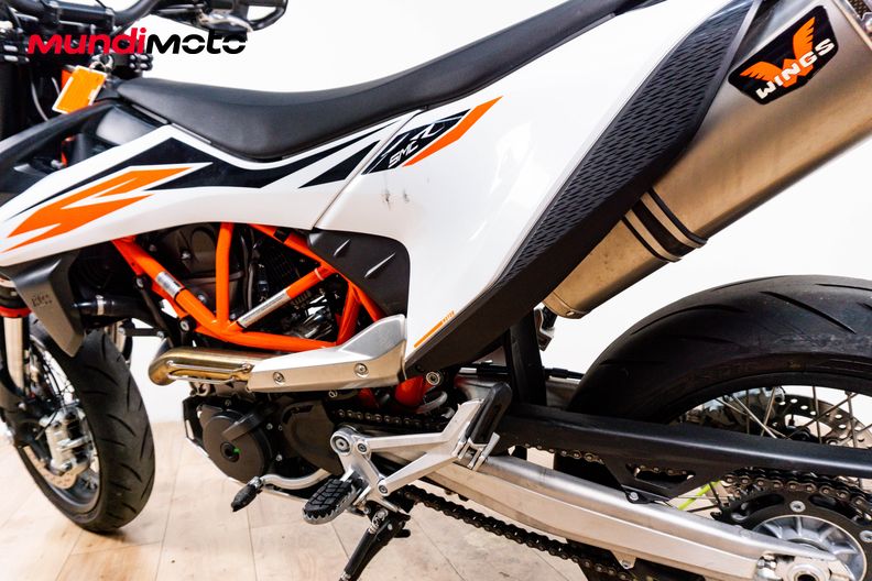 Motorbike image 8