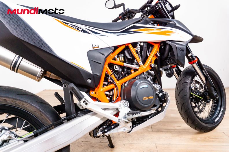 Motorbike image 3