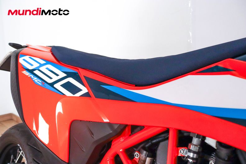 Motorbike image 12
