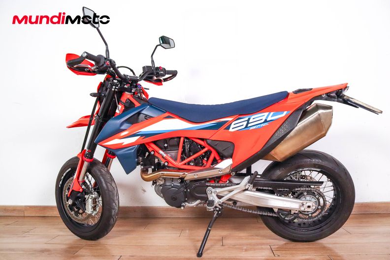 Motorbike image 5