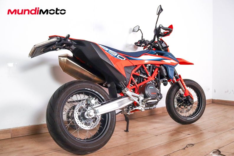 Motorbike image 2