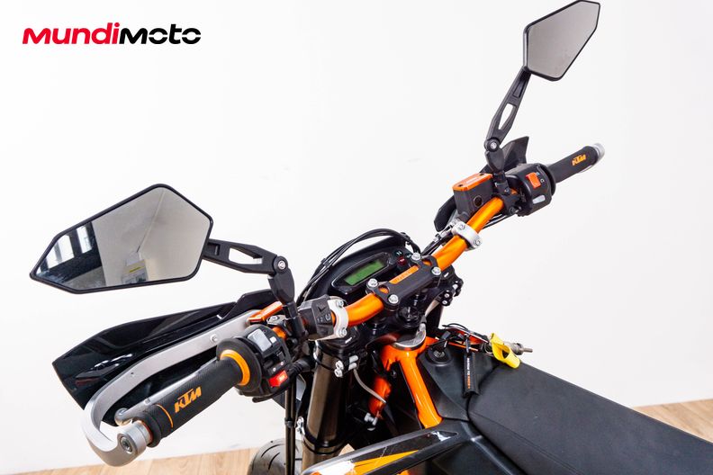 Motorbike image 10