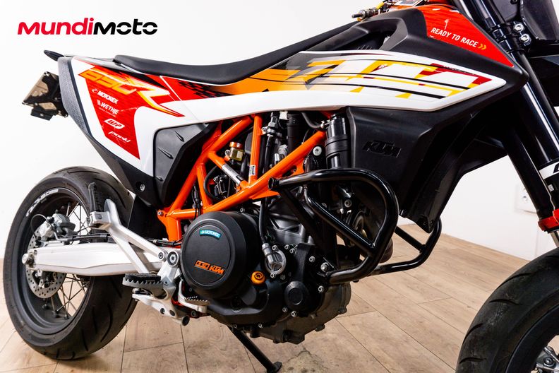 Motorbike image 4
