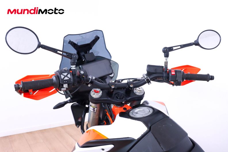 Motorbike image 10