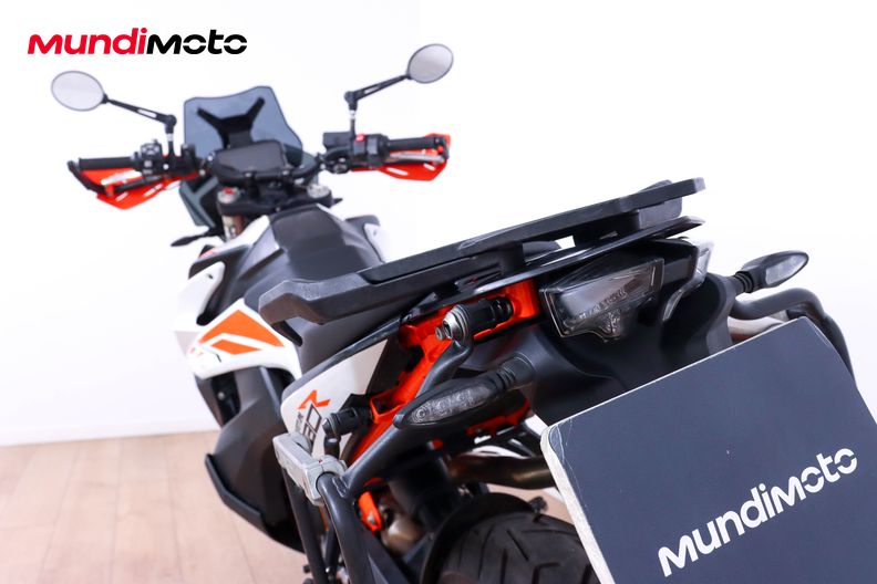 Motorbike image 9
