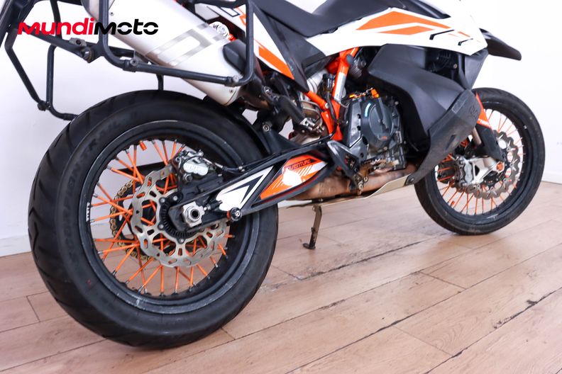 Motorbike image 3
