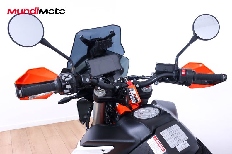 Motorbike image 10