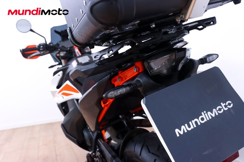 Motorbike image 9