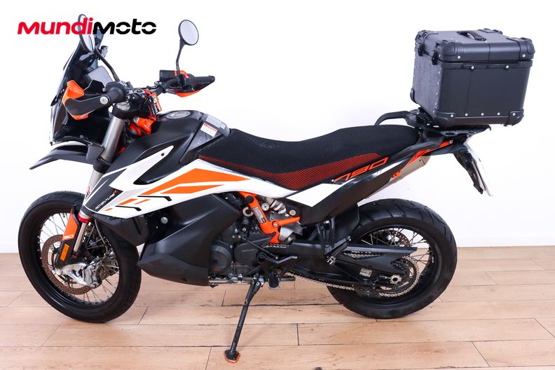 Motorbike image 5