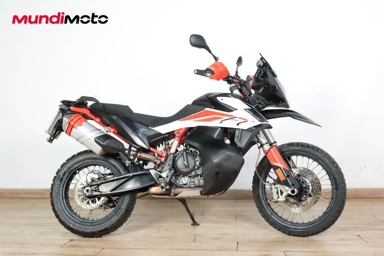 KTM 790