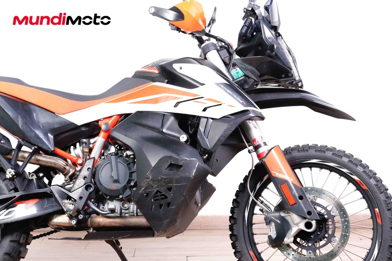 Motorbike image 12