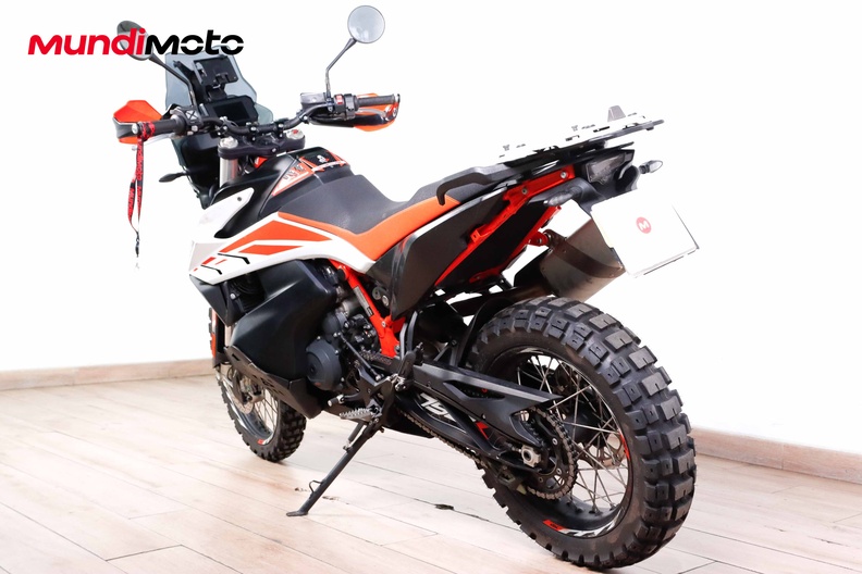 Motorbike image 7