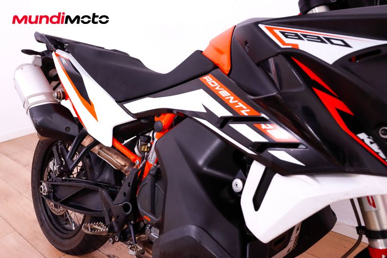 Motorbike image 13
