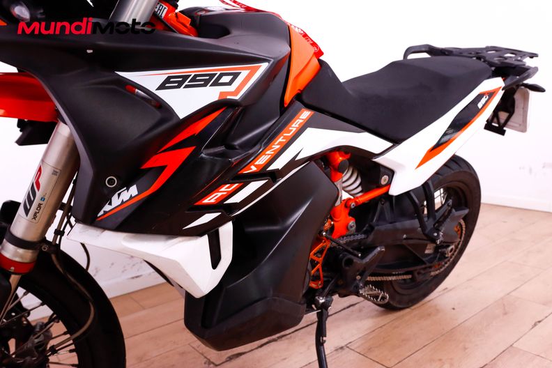 Motorbike image 8