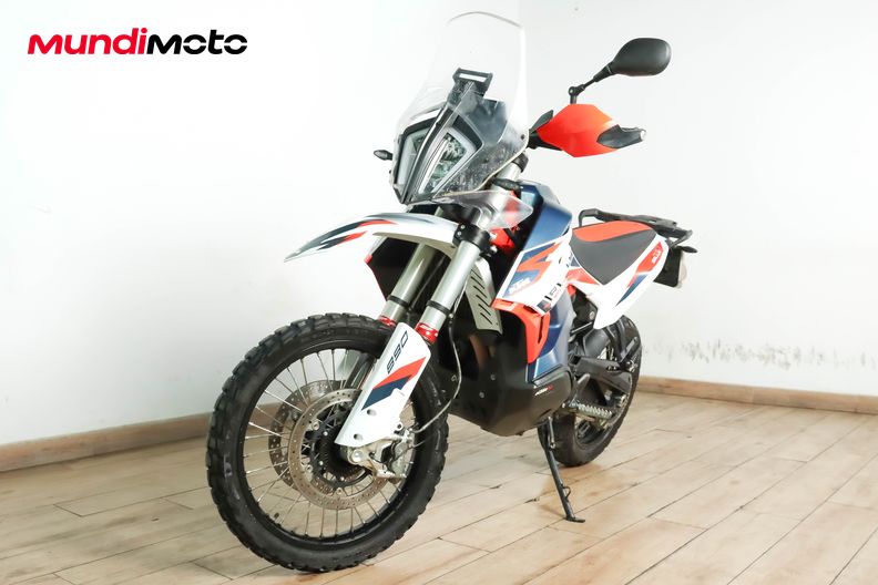 Motorbike image 7