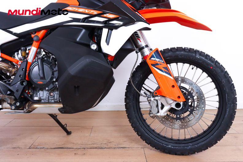 Motorbike image 12