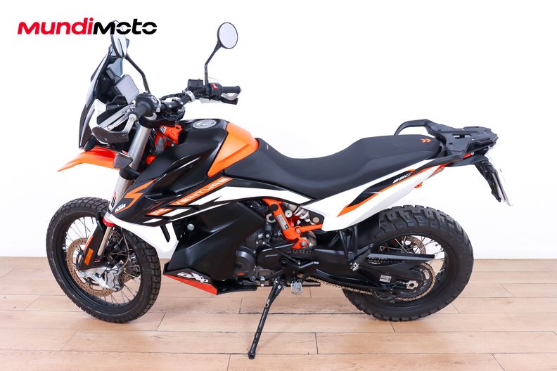 Motorbike image 5