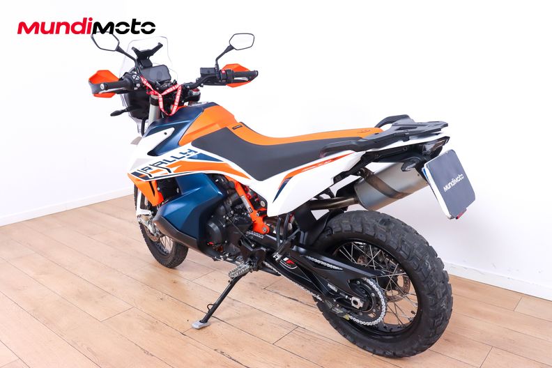 Motorbike image 6