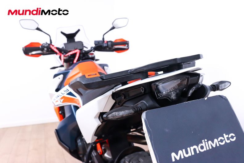 Motorbike image 9
