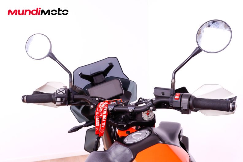 Motorbike image 10