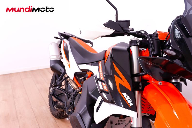 Motorbike image 13