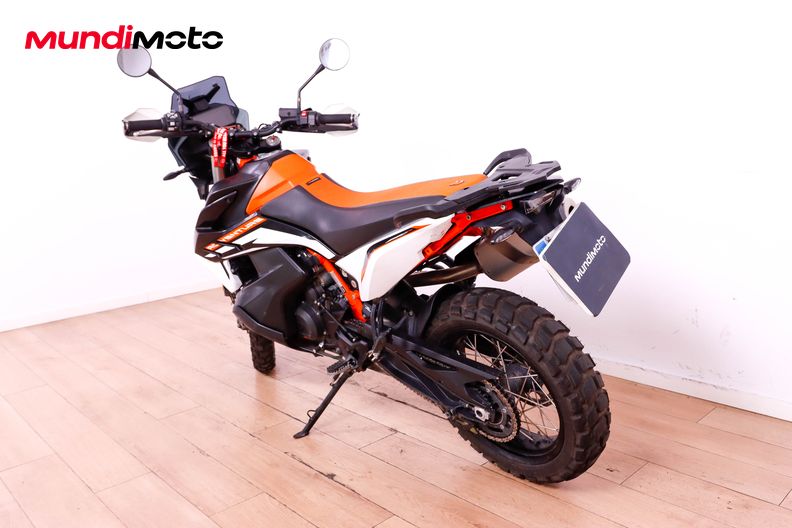 Motorbike image 6