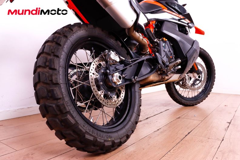 Motorbike image 3