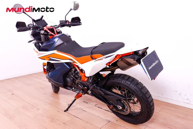 Motorbike image 6