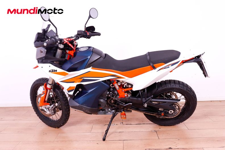 Motorbike image 5