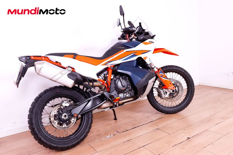 Motorbike image 2