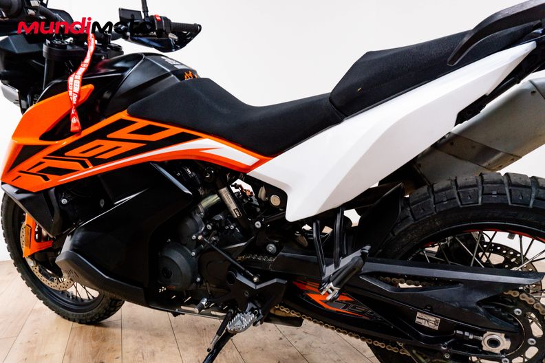 Motorbike image 8