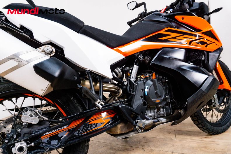 Motorbike image 3