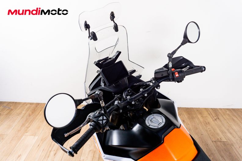 Motorbike image 10