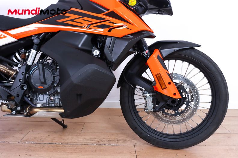 Motorbike image 12