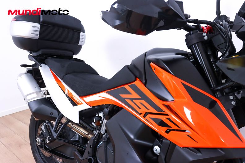 Motorbike image 13