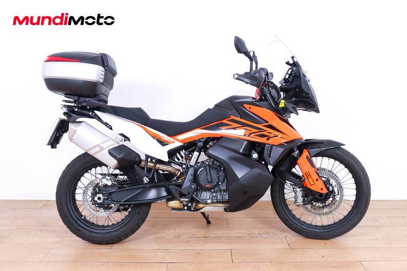 KTM 790