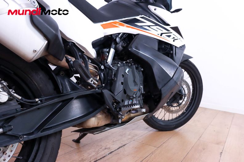 Motorbike image 3