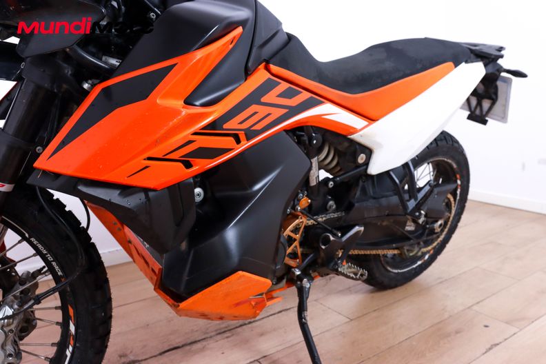 Motorbike image 8