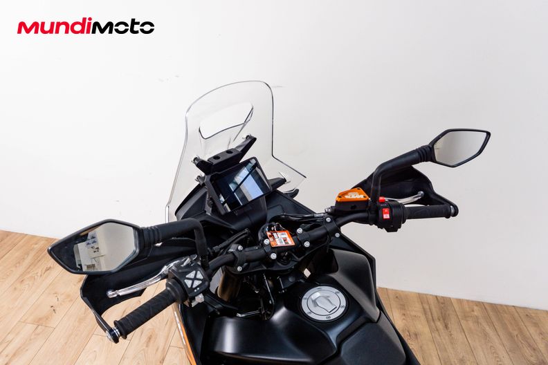 Motorbike image 10