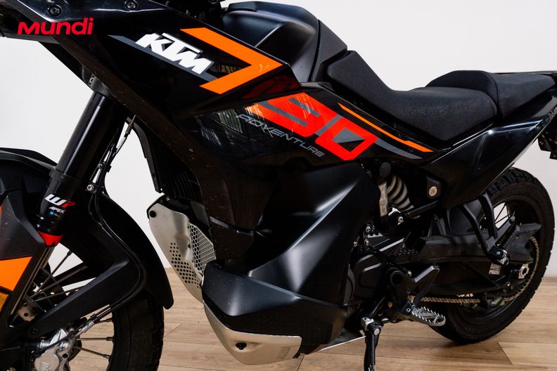 Motorbike image 9