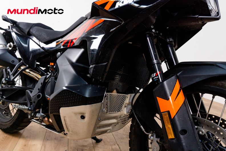 Motorbike image 4
