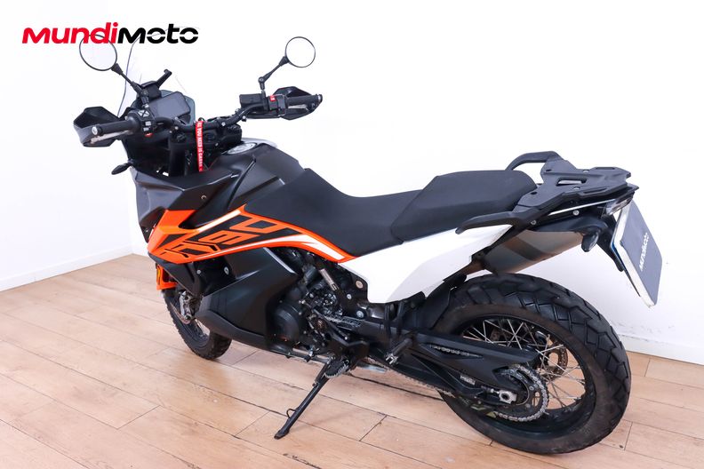 Motorbike image 6