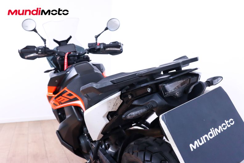 Motorbike image 9