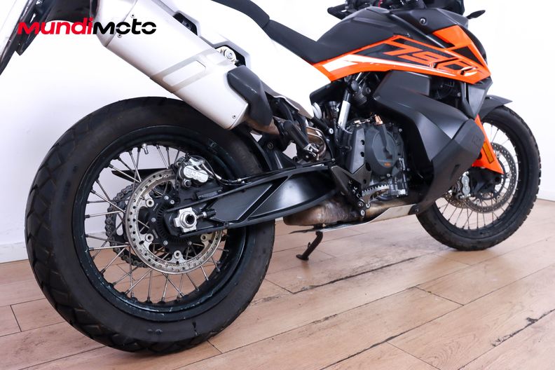 Motorbike image 3