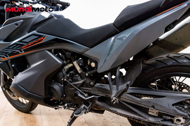Motorbike image 8