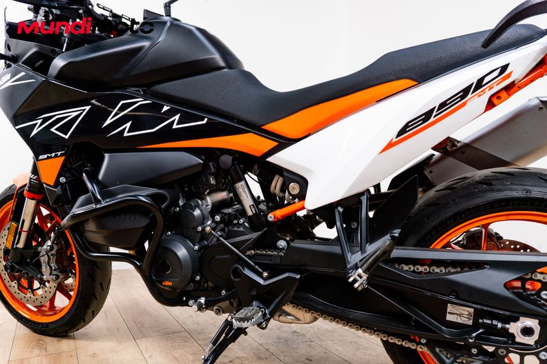 Motorbike image 8